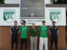 Pressefoto zur Übergabe der BFD´ler: V.l.n.r.:Lennart Schulz, Rouven Seifert, Wolfgang Keusch, Kieran Schmöe und Max Pöhler