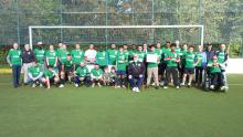 10 Jahre Freizeitliga beim VfL Bückeburg: Spieler mit Trainern und Gästen
