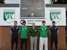 Pressefoto zur Übergabe der BFD´ler: V.l.n.r.:Lennart Schulz, Rouven Seifert, Wolfgang Keusch, Kieran Schmöe und Max Pöhler