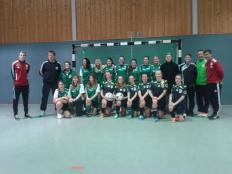 DFB-Mobilteam mit VfL C- und B-Juniorinnen u. Trainern