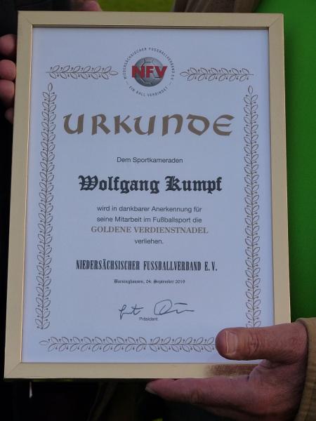 Urkunde des NFV für Wolfgang Kumpf